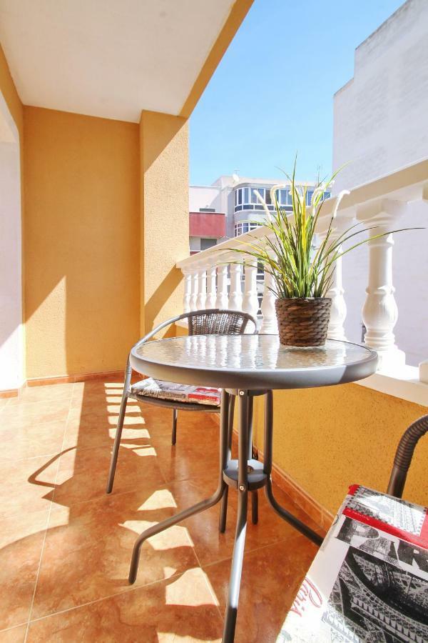 Zoa Happy Vacations Apartment Torrevieja Luaran gambar
