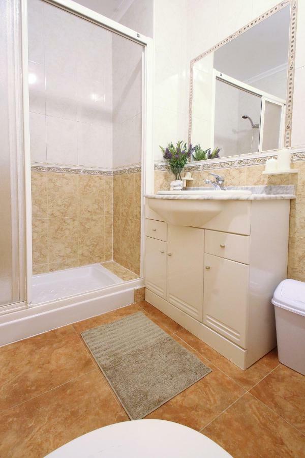 Zoa Happy Vacations Apartment Torrevieja Luaran gambar