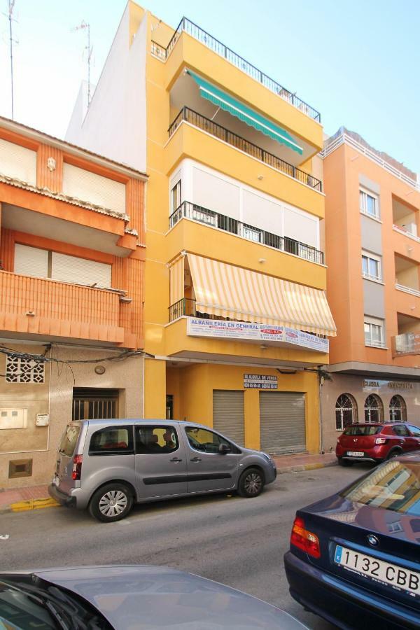Zoa Happy Vacations Apartment Torrevieja Luaran gambar